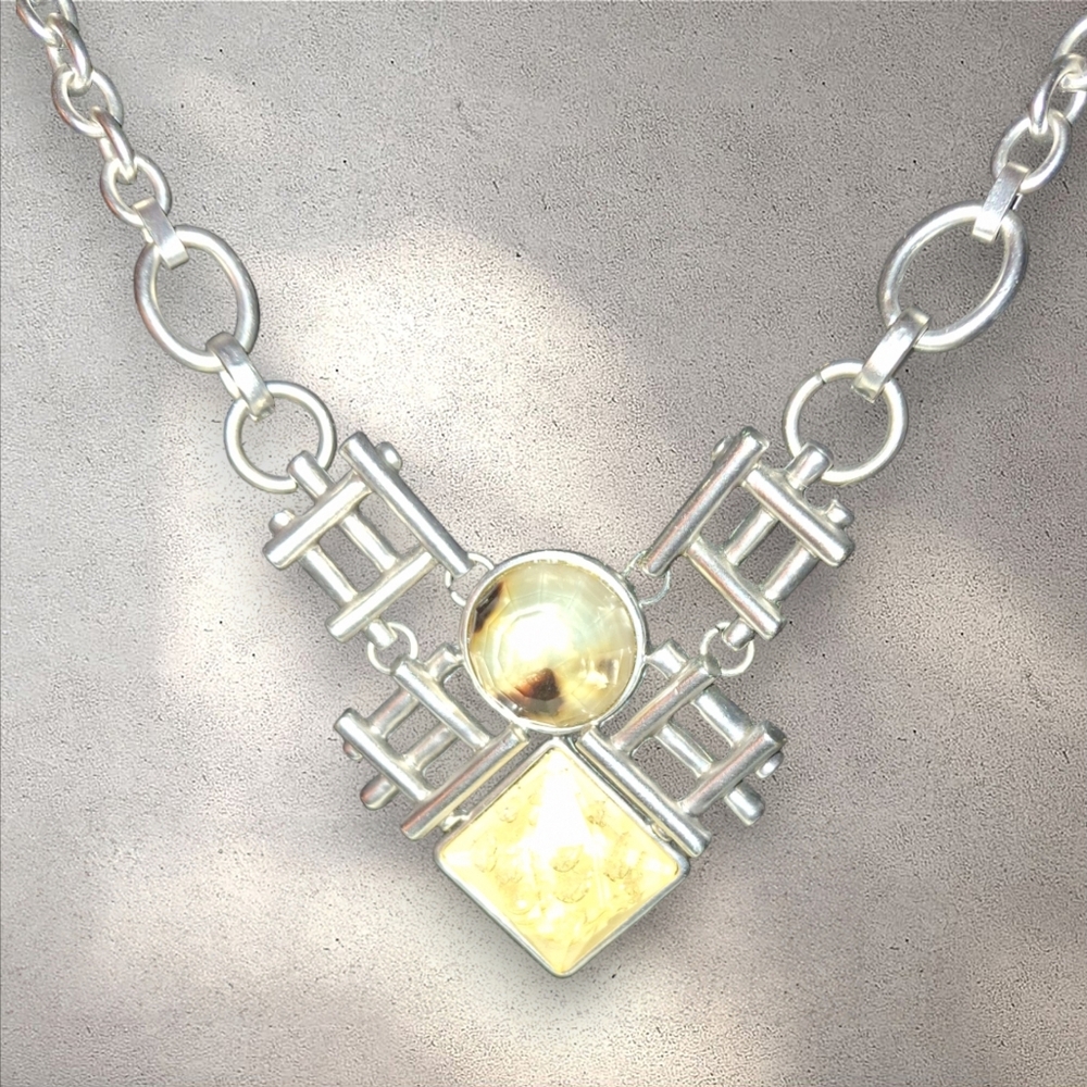 NWT Geometric stone round and square brutalist necklace silvertone abstract